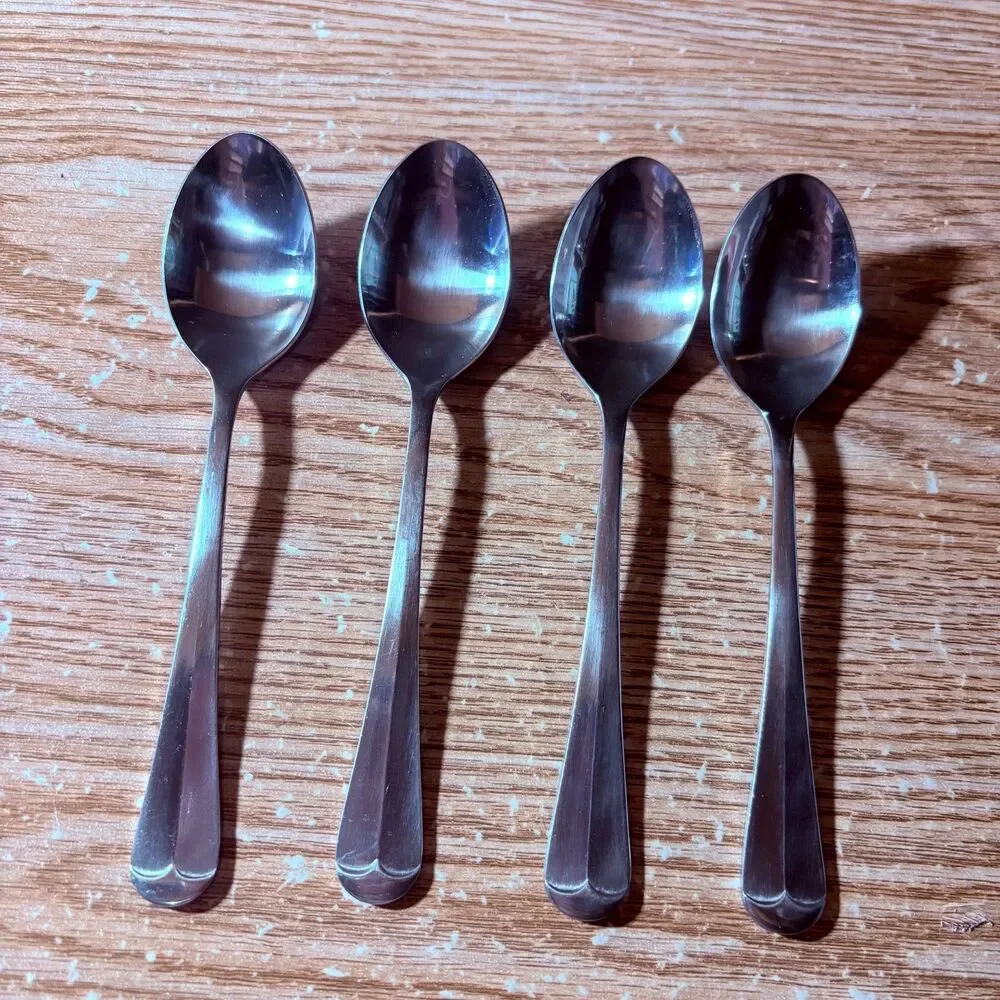 4 Teaspoons Oxford Hall Sagamore Japan Stainless Flatware Satin
